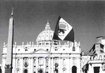 prima immagine della guida con
l’arrivo a Piazza San Pietro in MB
(28171 bytes)